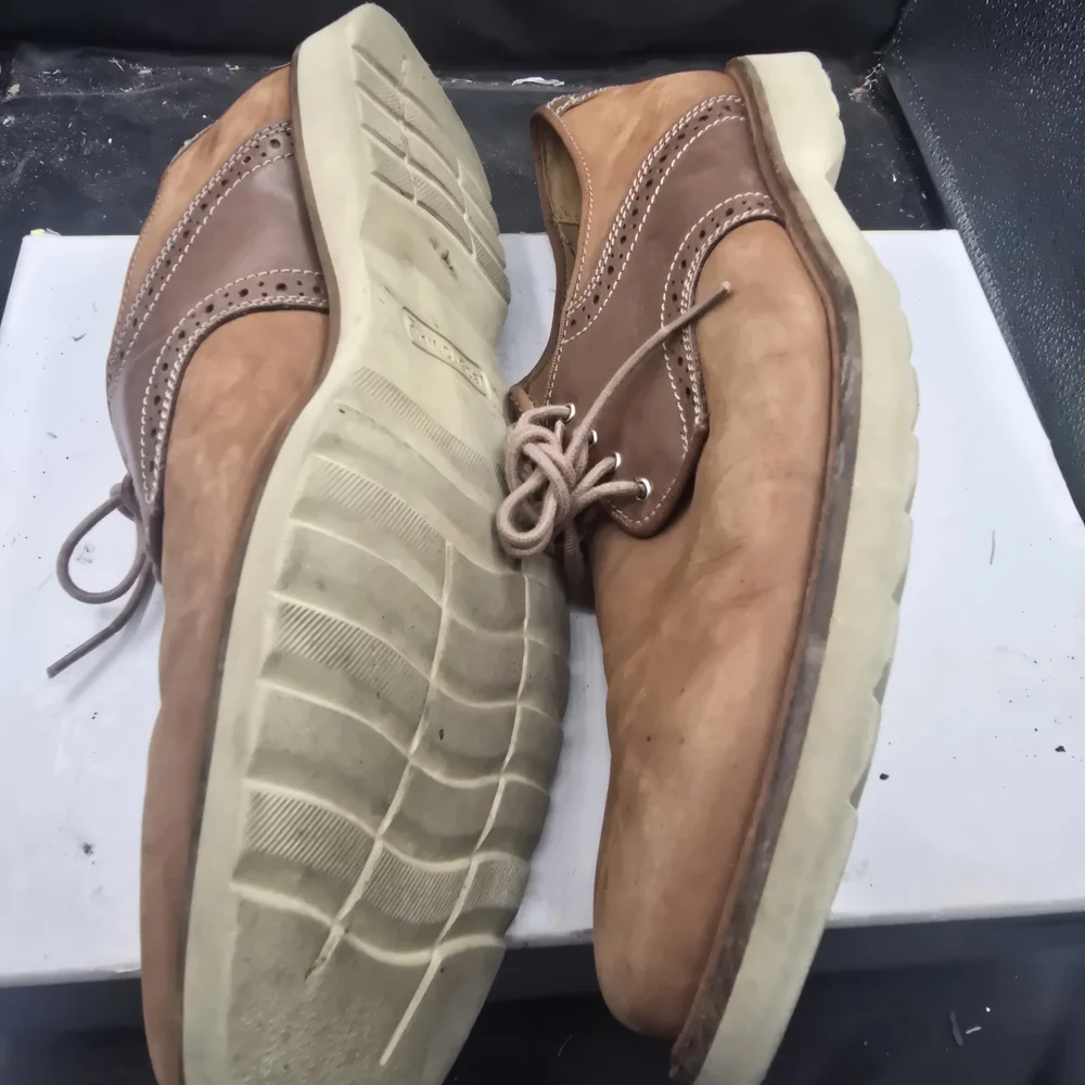 Bostonian Tan and‎ Brown Leather Oxfords
